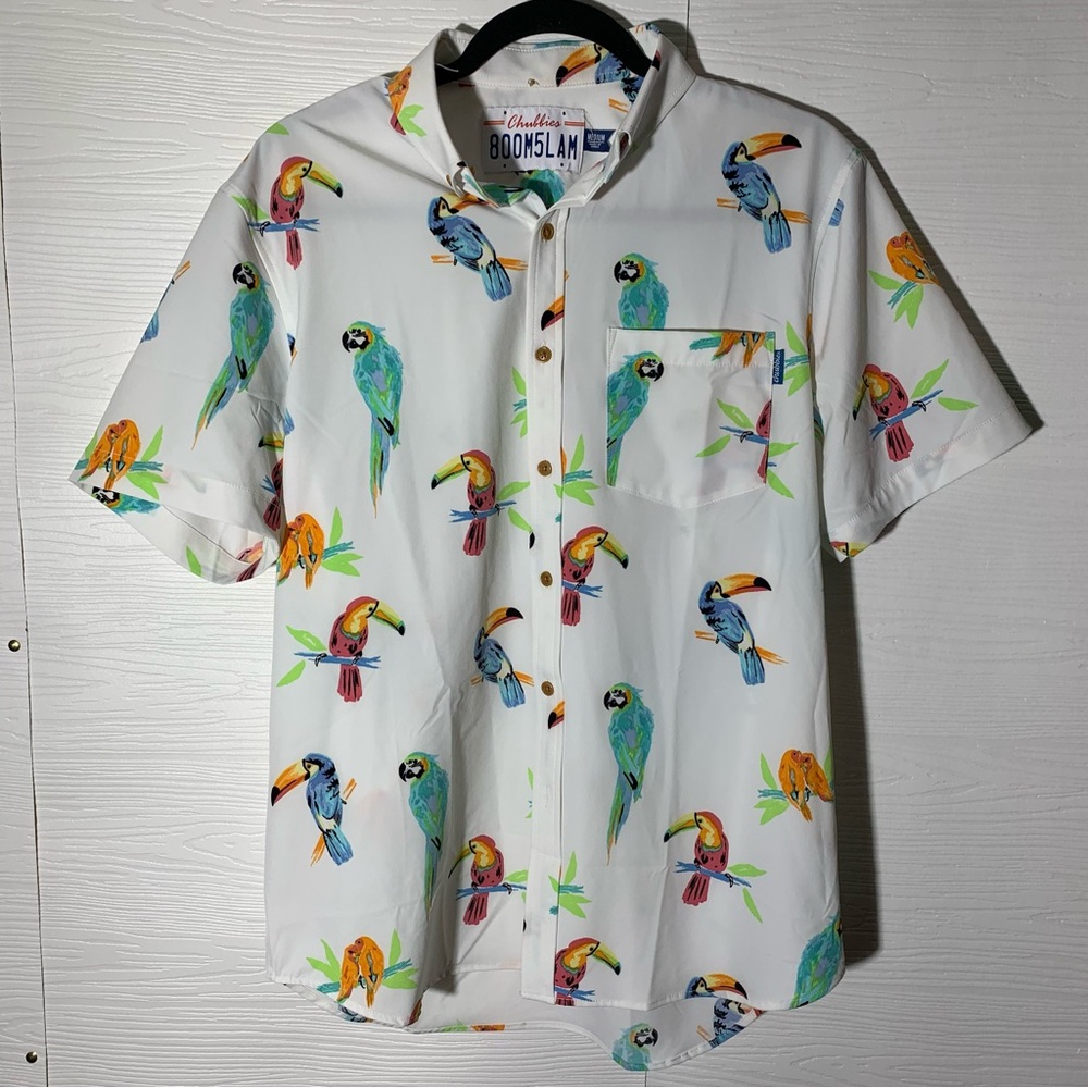 Chubbies Tropical Toucan Parrot Allover Print Button Up Shirt Medium